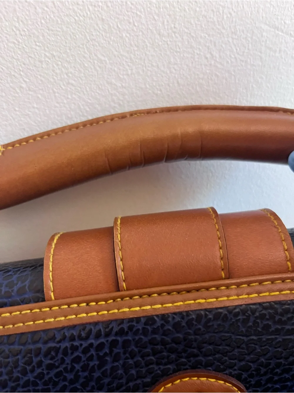 Dooney & Bourke vintage dooney